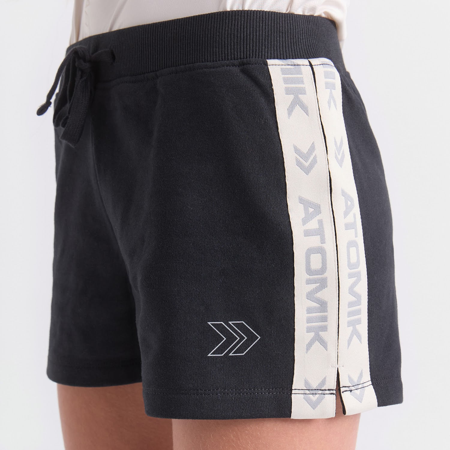 Short ree Atomik